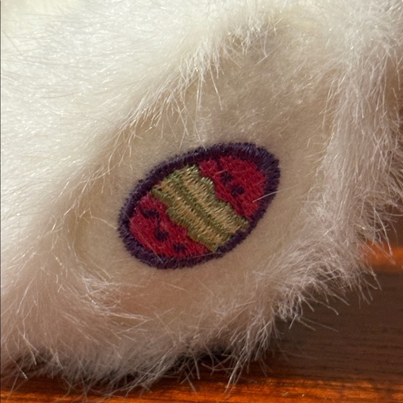Boyds Bears Kimmy White Teddy Bear with Easter Egg on Foot - Picture 5 of 15
